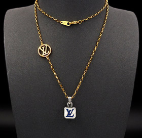 Louis Vuitton LV Brief Anhänger gestapelt Würfel Halskette-3574  