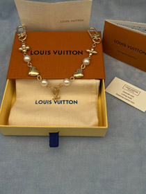 Louis Vuitton LV Metallkette geschmückt mit Buchstaben, Blumen, herzförmige Perle Armband-3886  