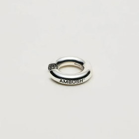 AMBUSH Elegante und einfache Buchstabe Logo Ohr Clip-2732  